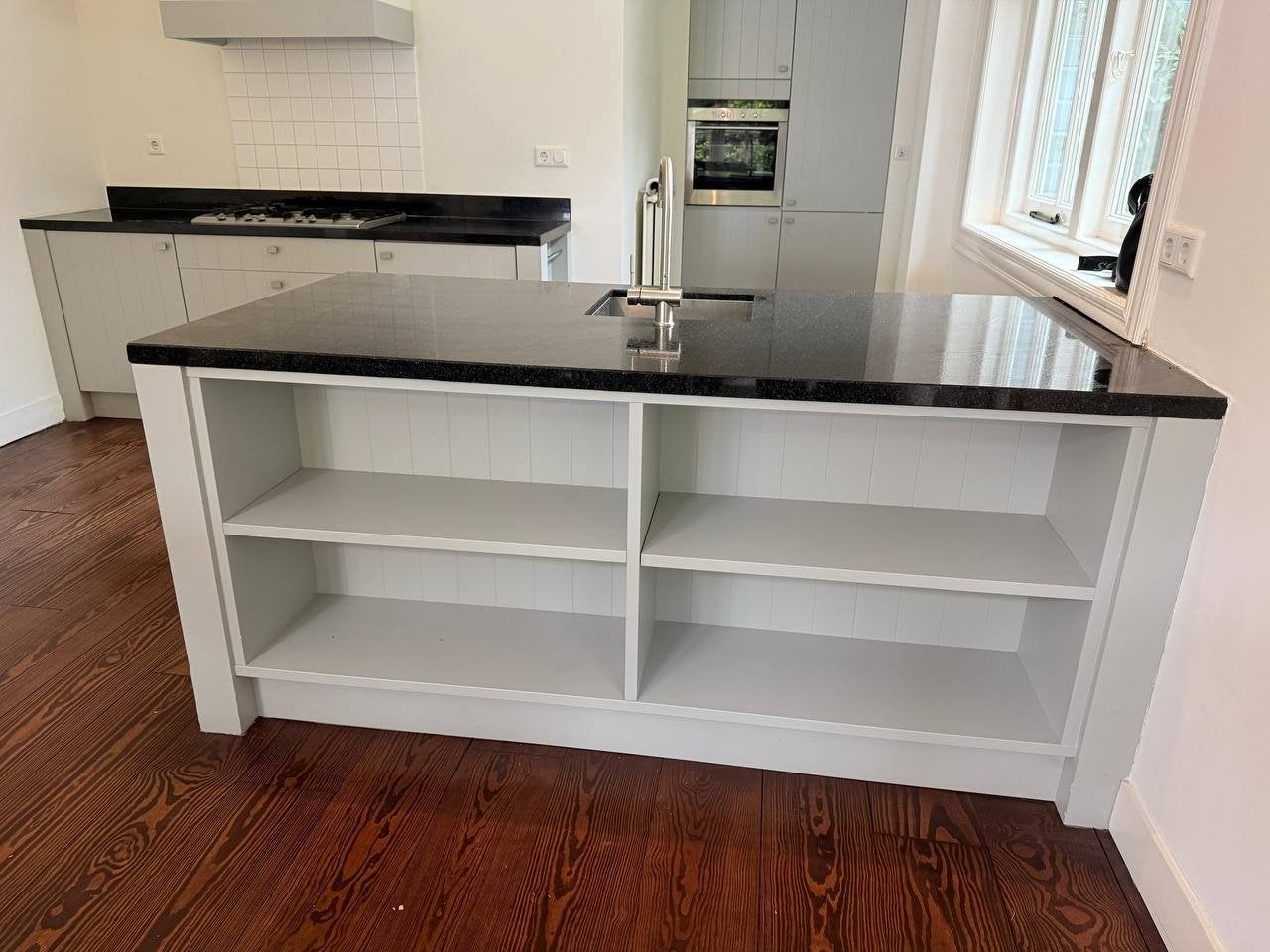 #53 Keuken uitgerust in 3 delen met eiland, Ophalen, Graniet of Steen, Met kookeiland