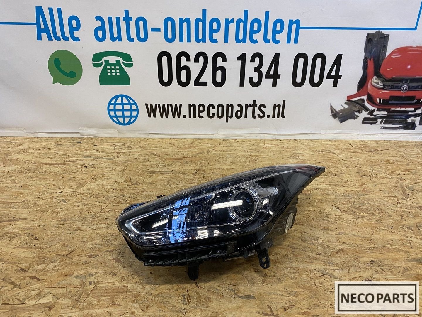 HYUNDAI i40 XENON LED KOPLAMP LINKS FACELIFT, Gebruikt, -, -, Ophalen of Verzenden