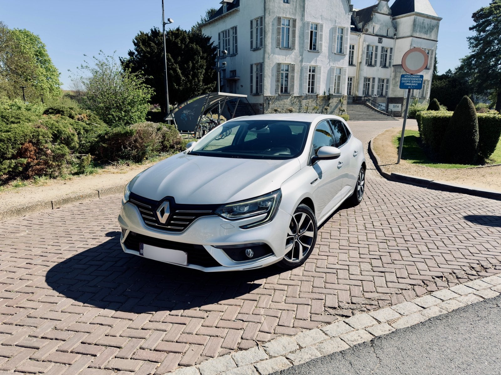 Renault Megane 1.2 TCe Energy Bose-editie, Auto's, Renault, Bedrijf, Mégane, ABS, Benzine, Automaat, Leder, Ophalen