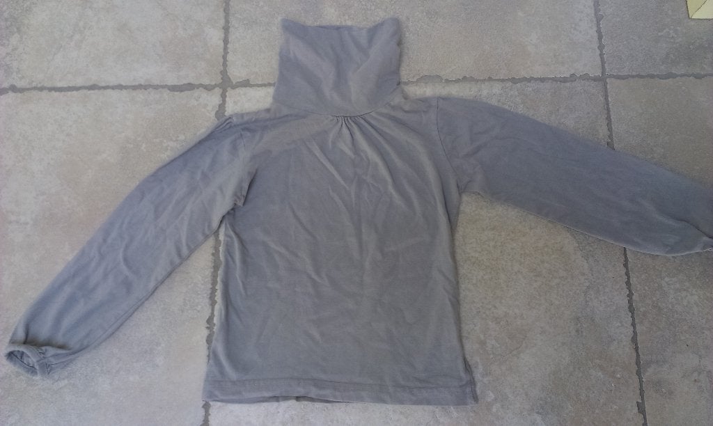 1 euro koopjes: Mooie souspull mt 122, Kinderen en Baby's, Gebruikt, Meisje, Trui of Vest, JBC