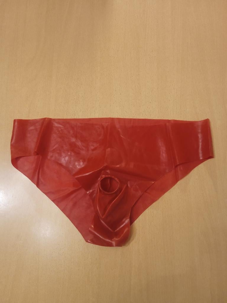 Slip latex taille M, Envoi, Neuf, Fetisso