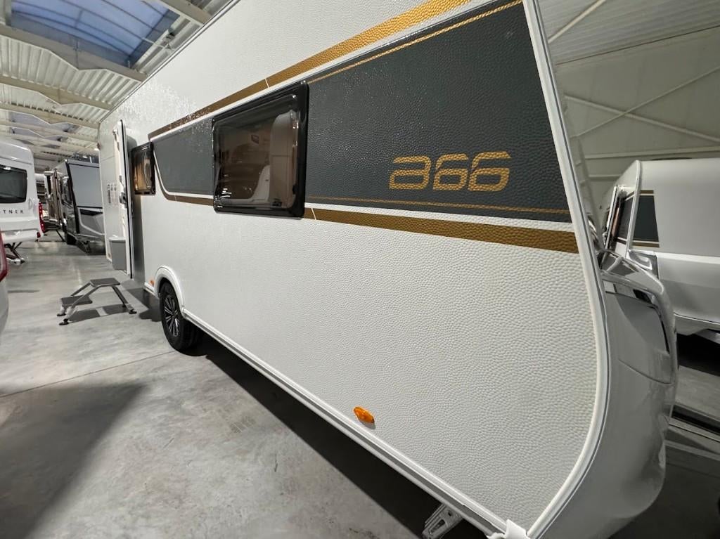 Bürstner B66 560 TK stapelbedden wintervast, Caravans en Kamperen, Caravans, Rondzit, Dwars-stapelbed, Bedrijf, Bürstner