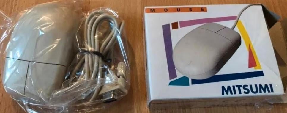 Mitsumi serial RS232 computermuis (EW4ECM-S3101) (NIEUW), Ophalen, Muis, Rechtshandig, Nieuw
