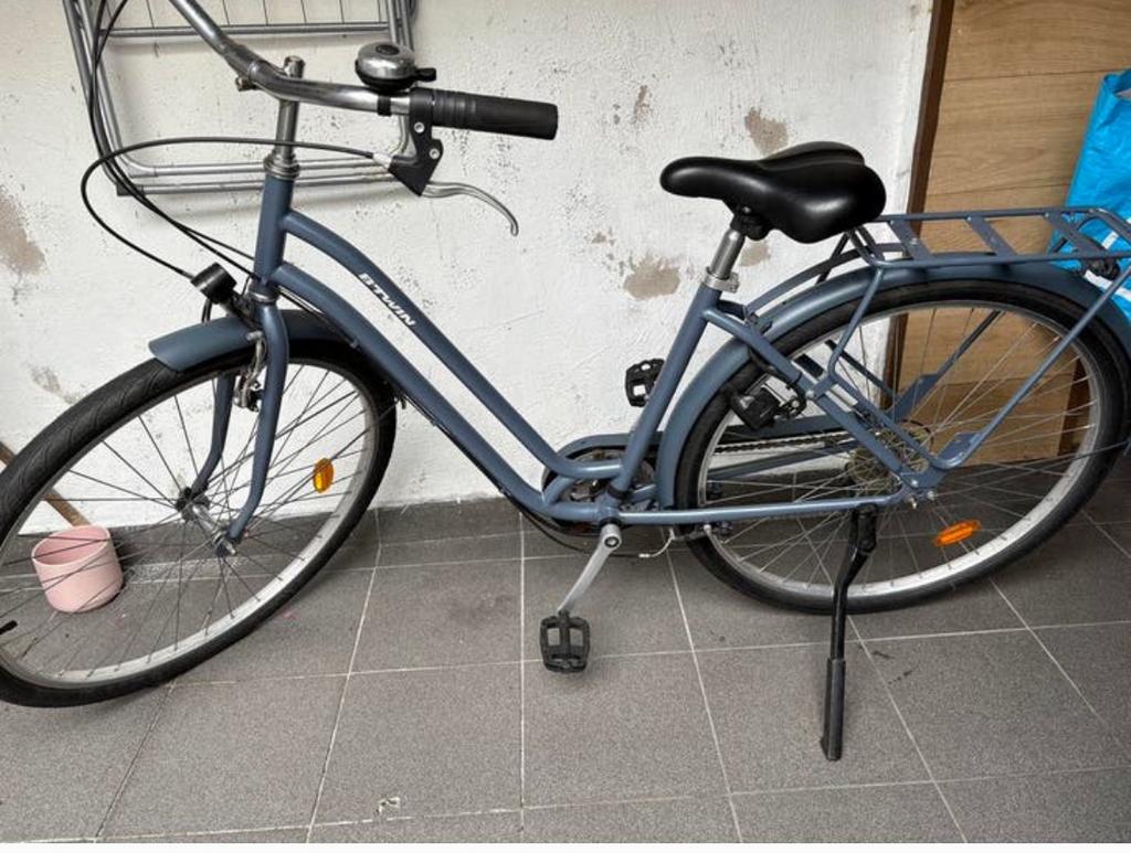 Damesfiets btwin zeer goed staat, Fietsen en Brommers, Versnellingen, Zo goed als nieuw, Schijfrem, Ophalen
