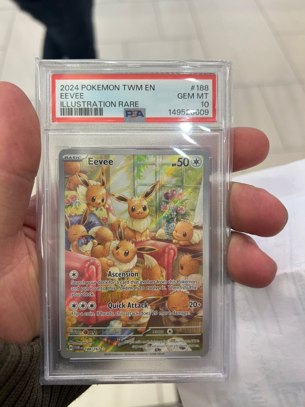 Psa 10 eevee, Hobby en Vrije tijd, Verzamelkaartspellen | Pokémon, Verzenden, Zo goed als nieuw