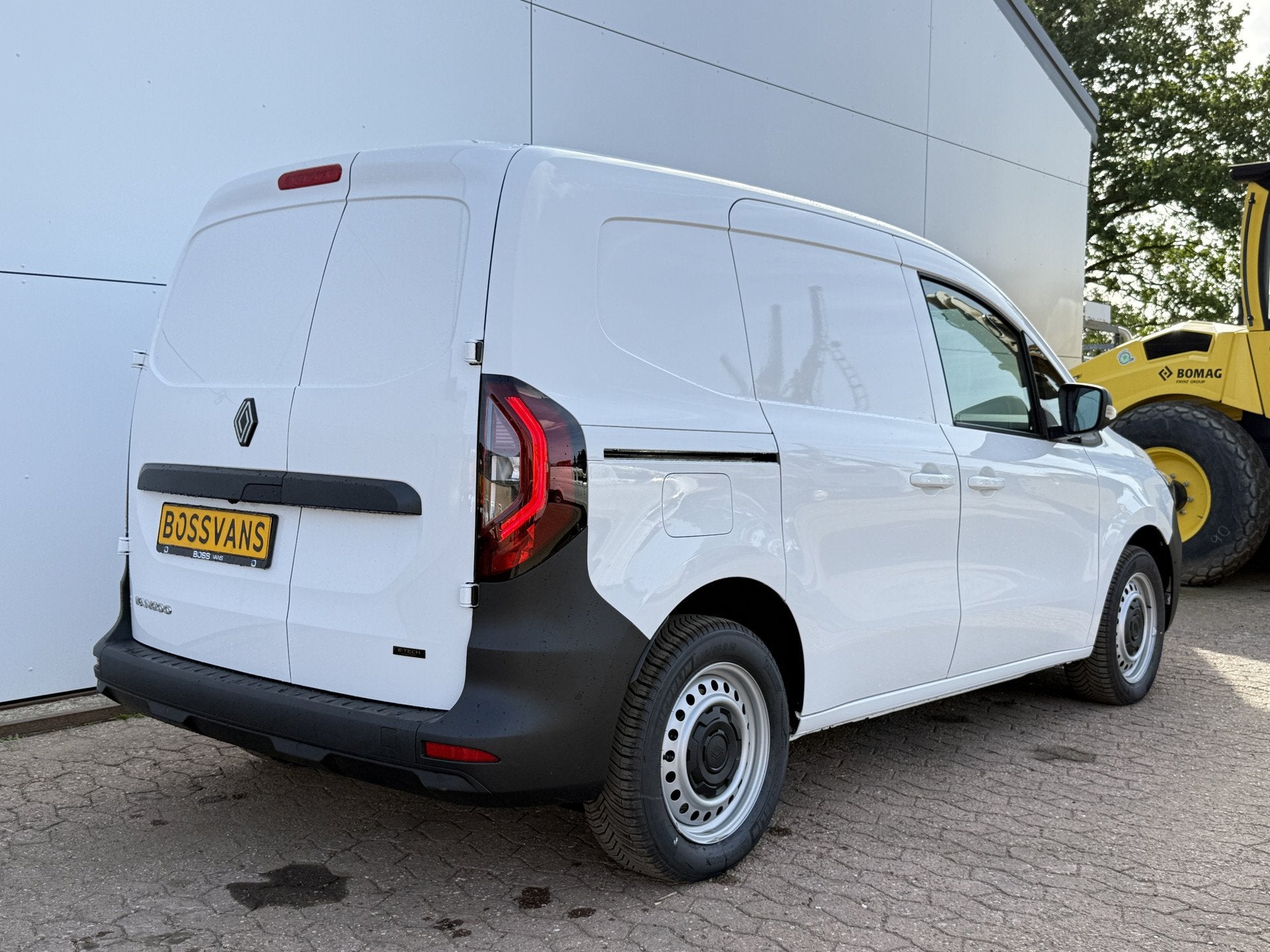 Renault Kangoo e-Tech 45kWh 122PK Nieuw! Elektrisch 300km WL, 122 pk, 300 km, 1645 kg, Nieuw