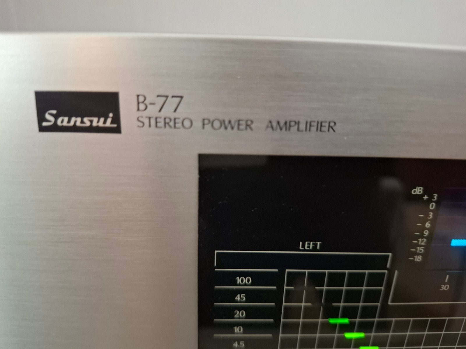 Sansui ampli B-77 preampli C-77 Rare avec spectrum analyseur, Audio, Tv en Foto, Versterkers en Ontvangers, Ophalen of Verzenden