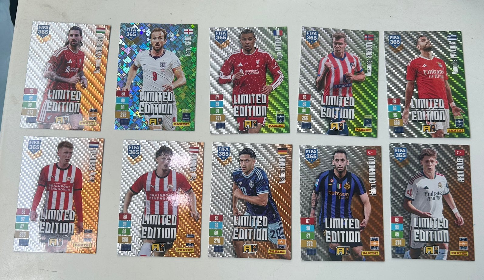 Panini Fifa 365 Adrenalyn 2027 Set van 10 limited editions, Ophalen of Verzenden, Nieuw, Meerdere plaatjes