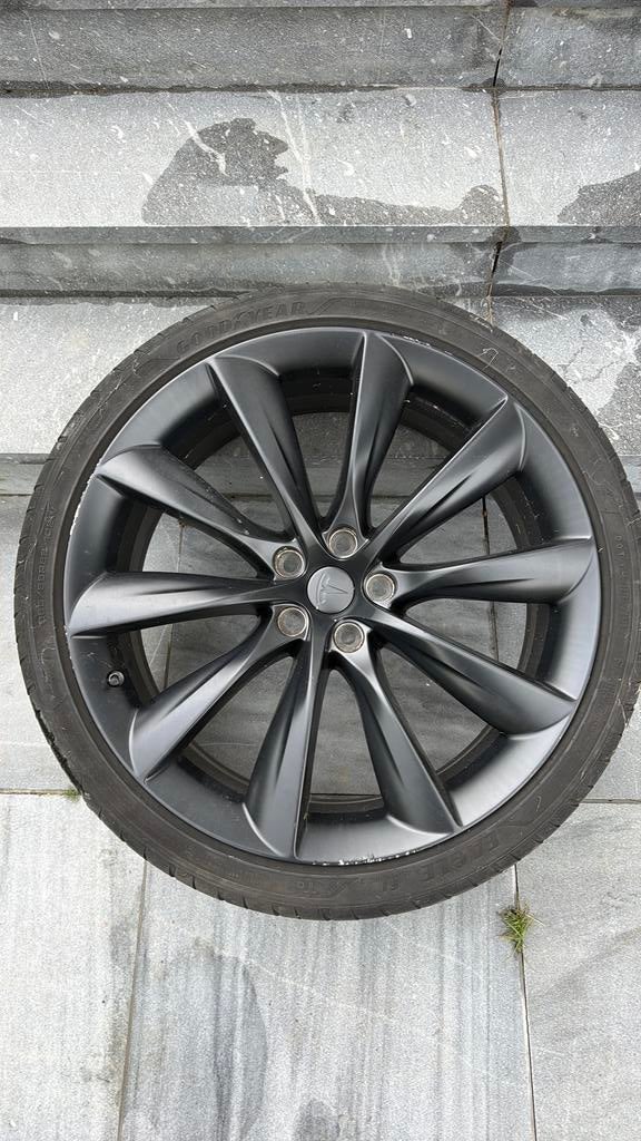 1 Jante tesla onyx turbine 22 pouces avant, Autos : Pièces & Accessoires, Pneus & Jantes, Pneus et Jantes, Pneus été, Enlèvement