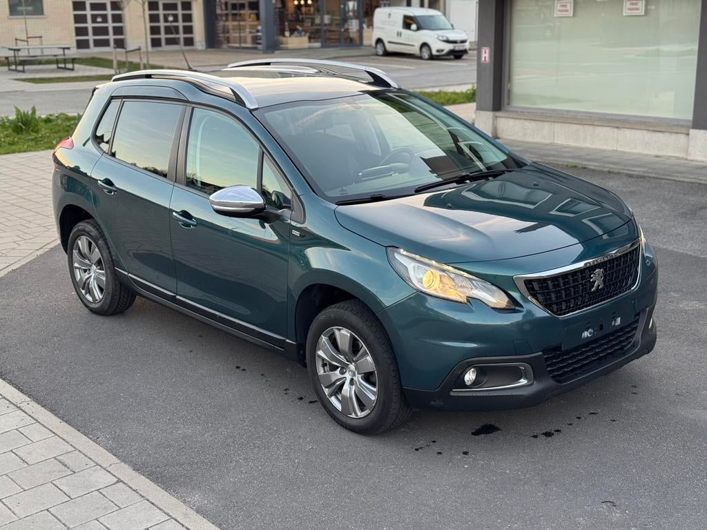 PEUGEOT 2008 - LIFTING ! - CARPLAY ! - APPROUVÉ VVK !, Autos, Achat, Euro 6, Boîte manuelle, Entretenue par le concessionnaire