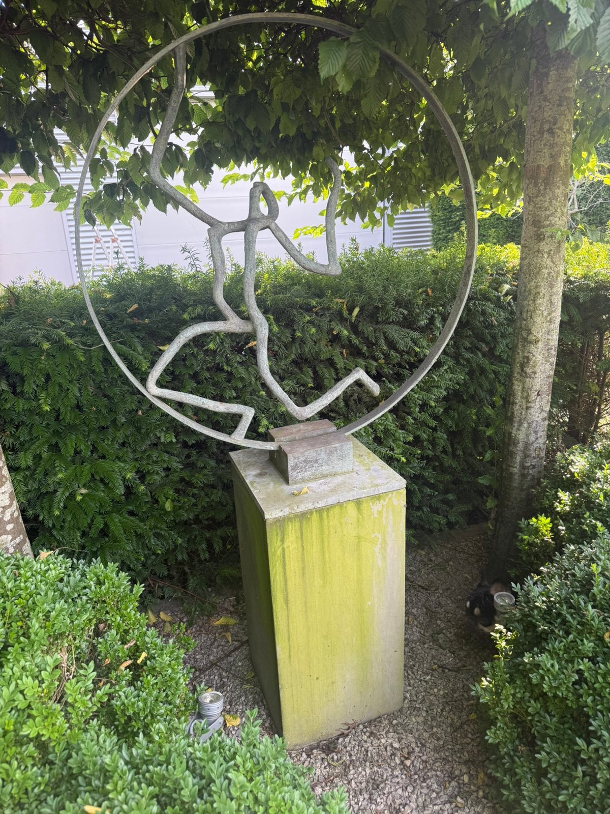 Kunstwerk tuin, Enlèvement