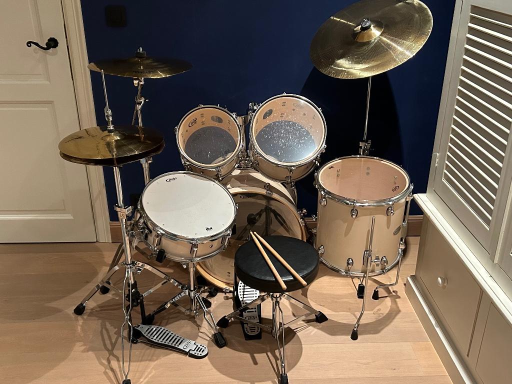 Professioneel drumstel, Ophalen