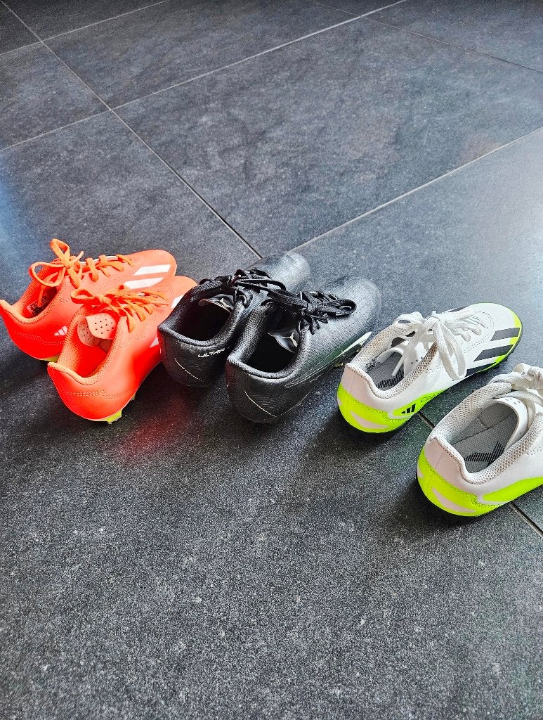 voetbalschoenen voor 5 jarige maat 29:30, Enlèvement, Comme neuf, Chaussures