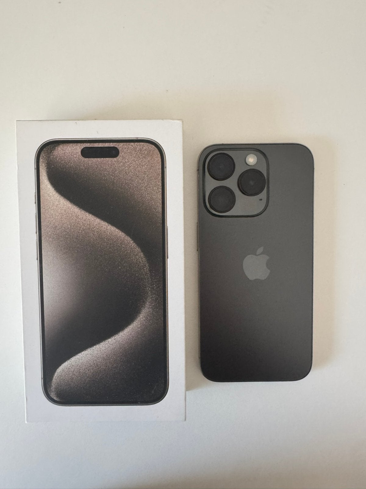 iPhone 15 Pro 128GB Zwart Titanium, Zwart, Ophalen of Verzenden, 81 %, Zonder simlock