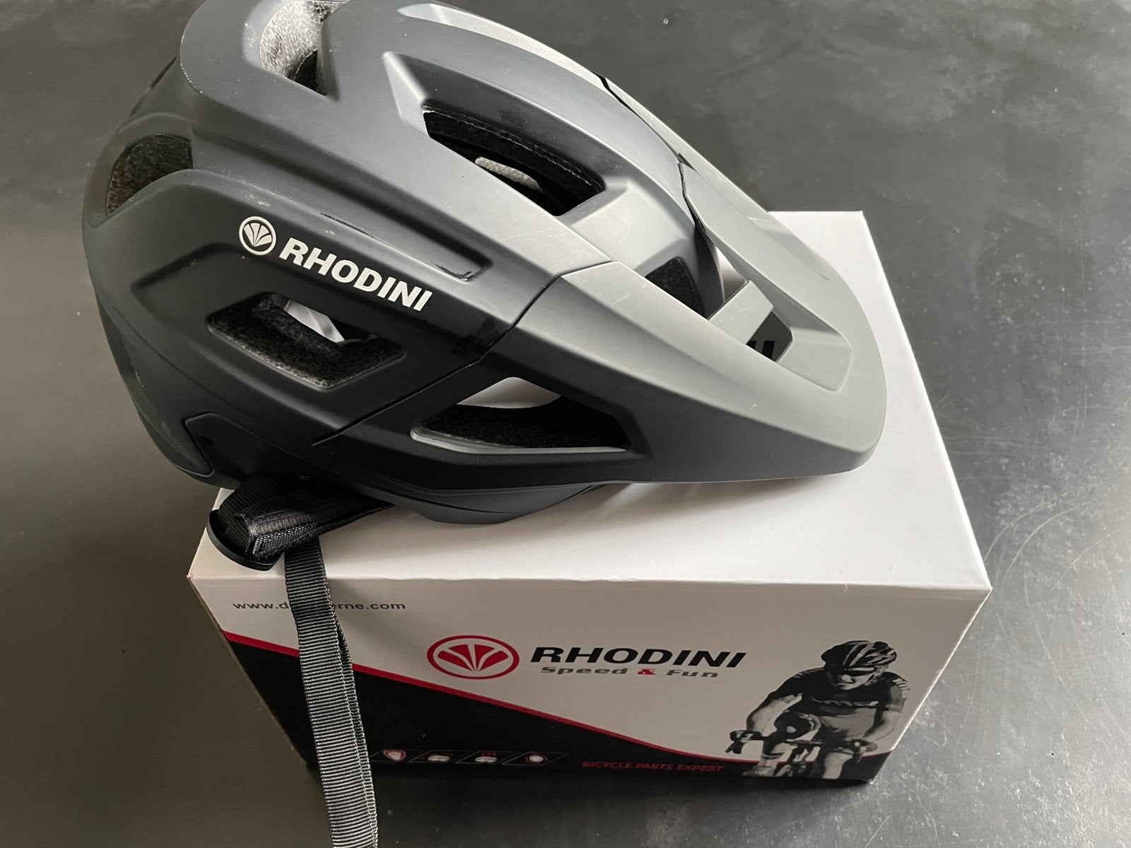 Rhodini mountainbikehelm, Vélos & Vélomoteurs, Accessoires vélo | Casques de vélo, Enlèvement ou Envoi, Comme neuf, S