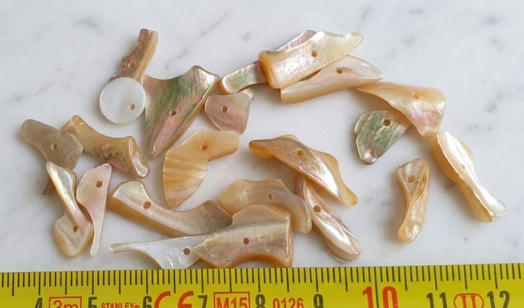lot kralen beige parelmoer +- 22, Ophalen of Verzenden, Nieuw, Kraal