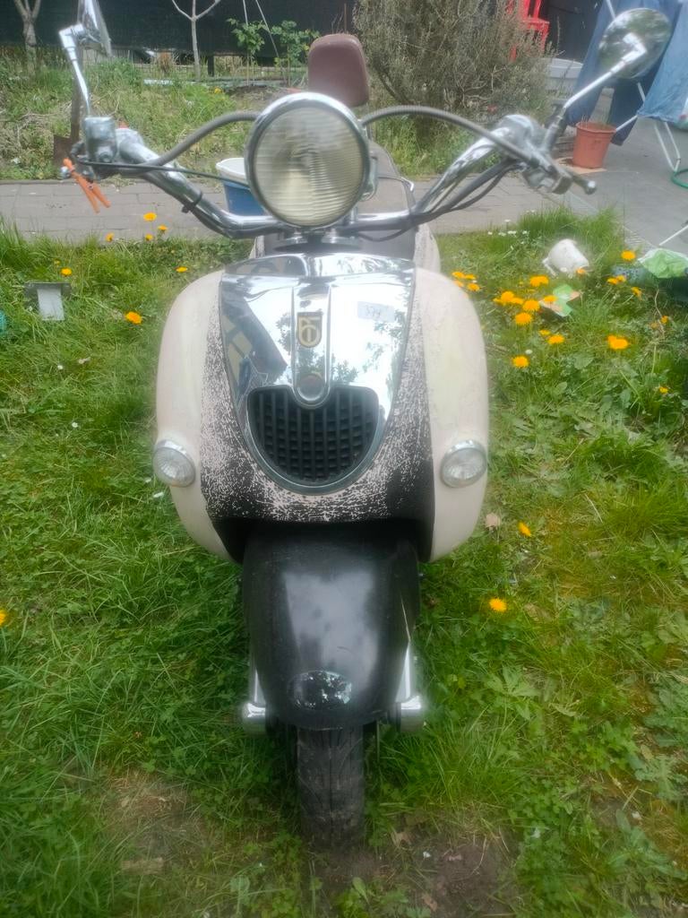 Scooter grande retro avec carte grise NL., Ophalen