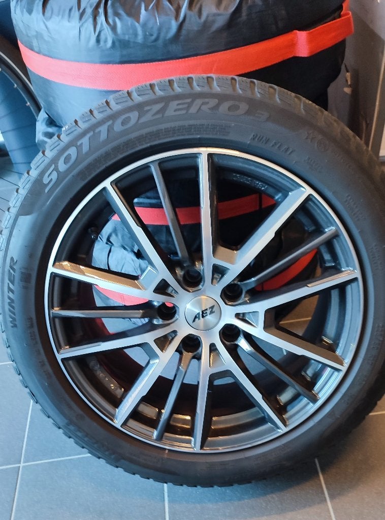 Jantes 17 pouces + pneus hiver + TPMS (BMW, Mercedes, MINI), Autos : Pièces & Accessoires, Pneus et Jantes, Pneus hiver, Véhicule de tourisme