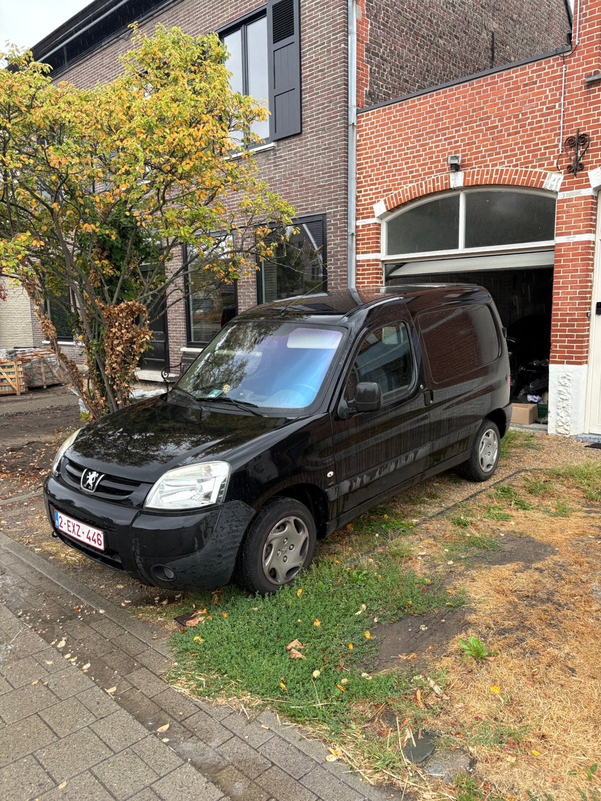 Peugeot partner lichte vracht, Auto's, Voorwielaandrijving, 1600 cc, Zwart, Particulier