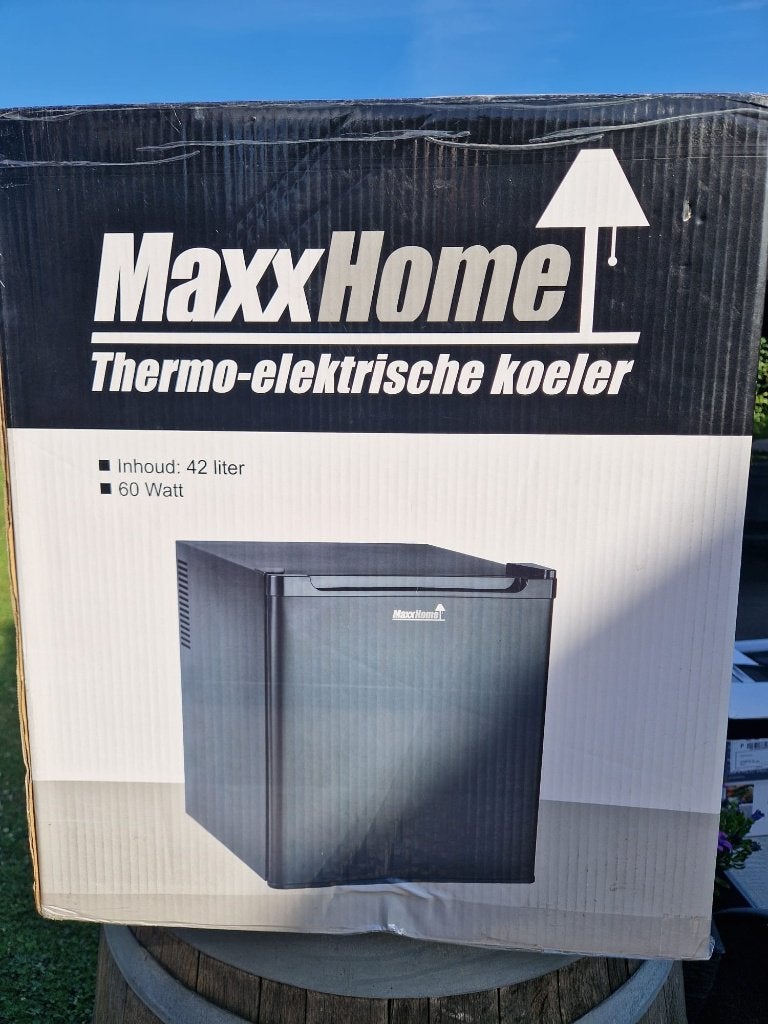 Mini ijskast, Elektronische apparatuur, Koelkasten en IJskasten, Minder dan 75 liter, Ophalen, Zo goed als nieuw, Zonder vriesvak