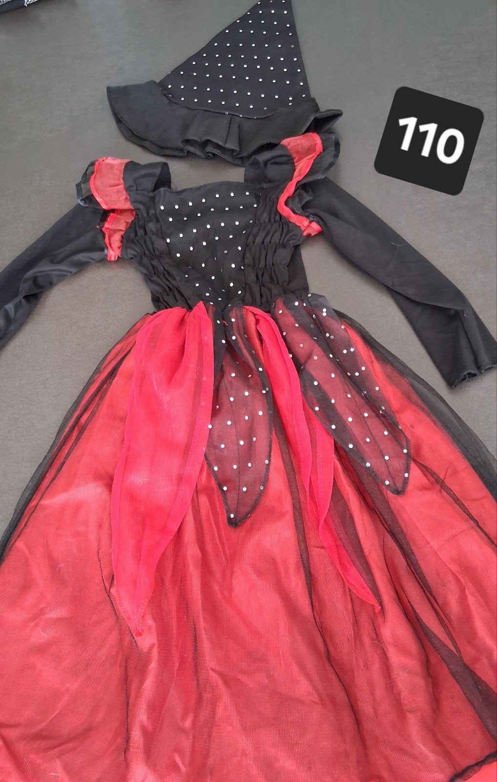 Costume de sorcière taille 110, Enlèvement ou Envoi
