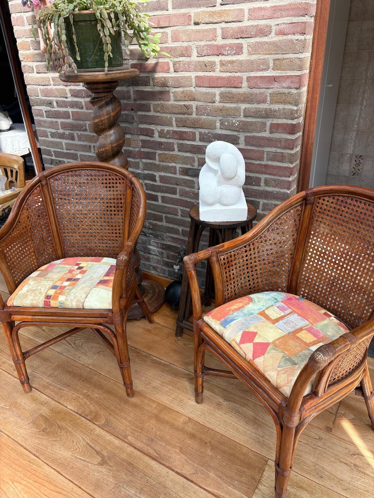 2 belles chaises en osier, Enlèvement, Comme neuf