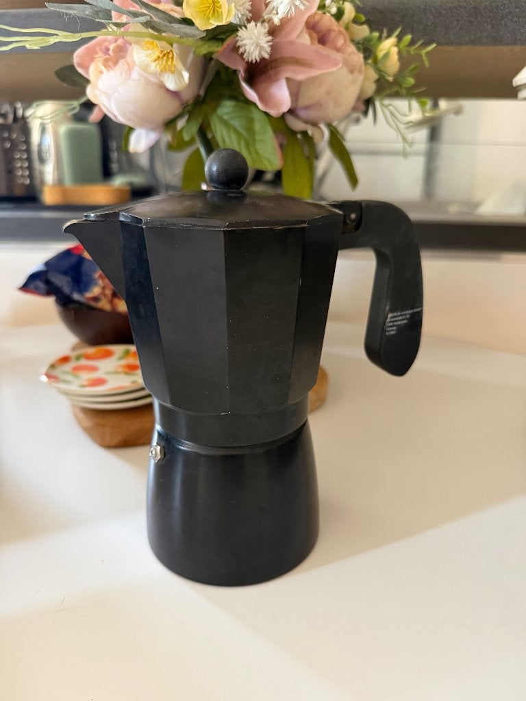 Cafetière à moka/machine à expresso XL, Electroménager, Cafetières, Café moulu, Machine à espresso, 2 à 4 tasses, Comme neuf