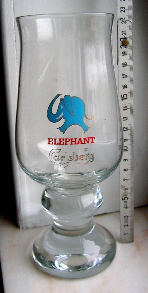Eléphant - Carlsberg, Ophalen of Verzenden, Zo goed als nieuw, Glas of Glazen