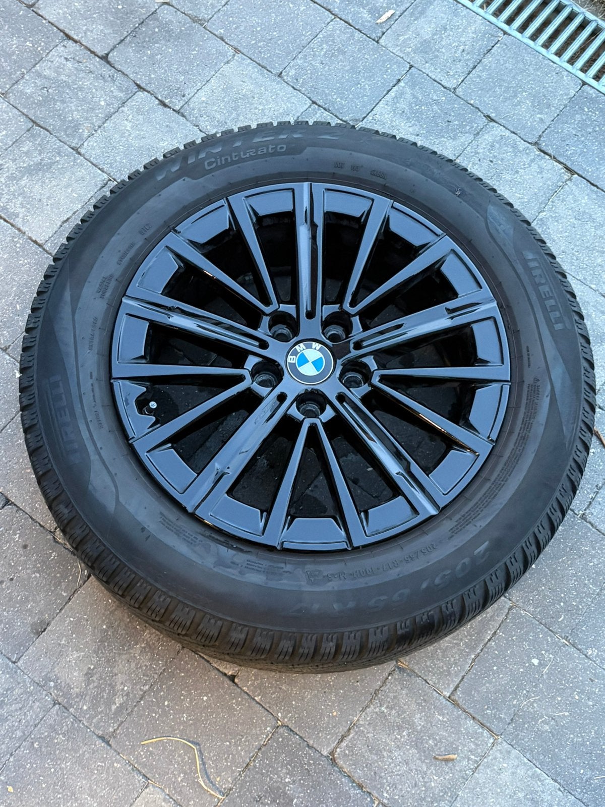 Kit de roues hiver 17 V-spoke 833, jet Black BWM, Autos : Pièces & Accessoires, Pneus et Jantes, Pneus hiver, 17 pouces, Enlèvement