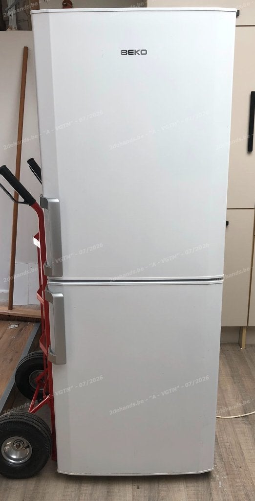 Beko koelkast/vriezer, Ophalen, 150 tot 200 liter, Met aparte vriezer, 160 cm of meer