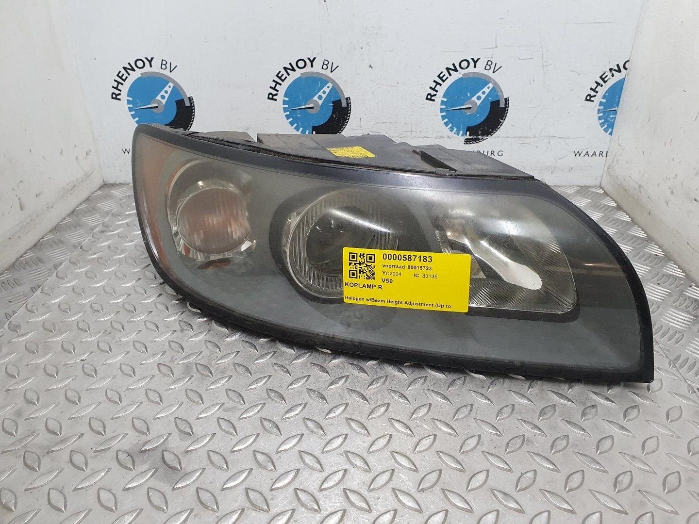 VOLVO V50 2.4 MOMENTUM  KOPLAMP R 2004, Ophalen of Verzenden, Gebruikt, ARN erkend