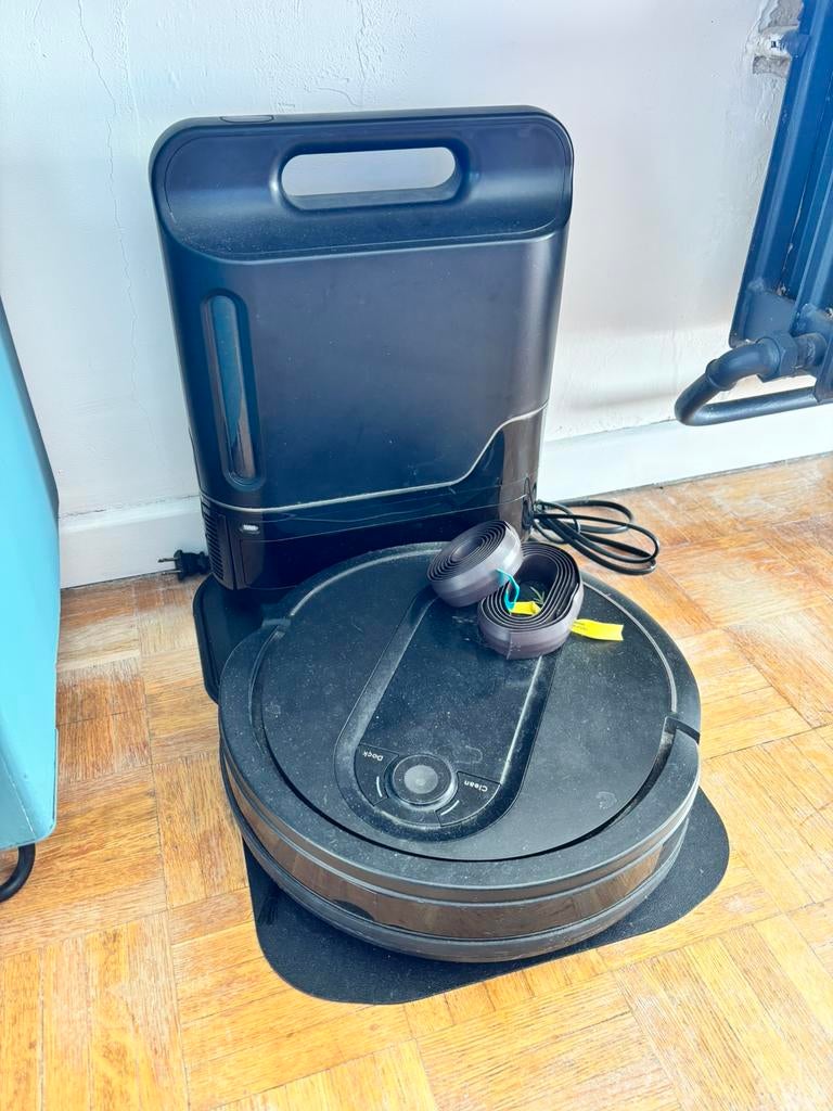 Shark vaccume robot - RV1001AE, Elektronische apparatuur, Ophalen, Gebruikt, Reservoir, Robotstofzuiger