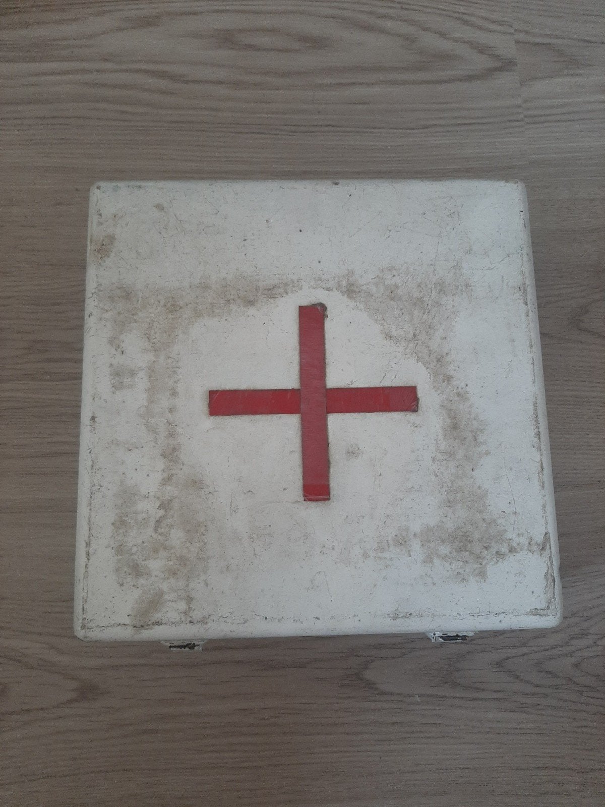 Trousse de premiers soins de la Seconde Guerre mondiale (vid, Enlèvement ou Envoi