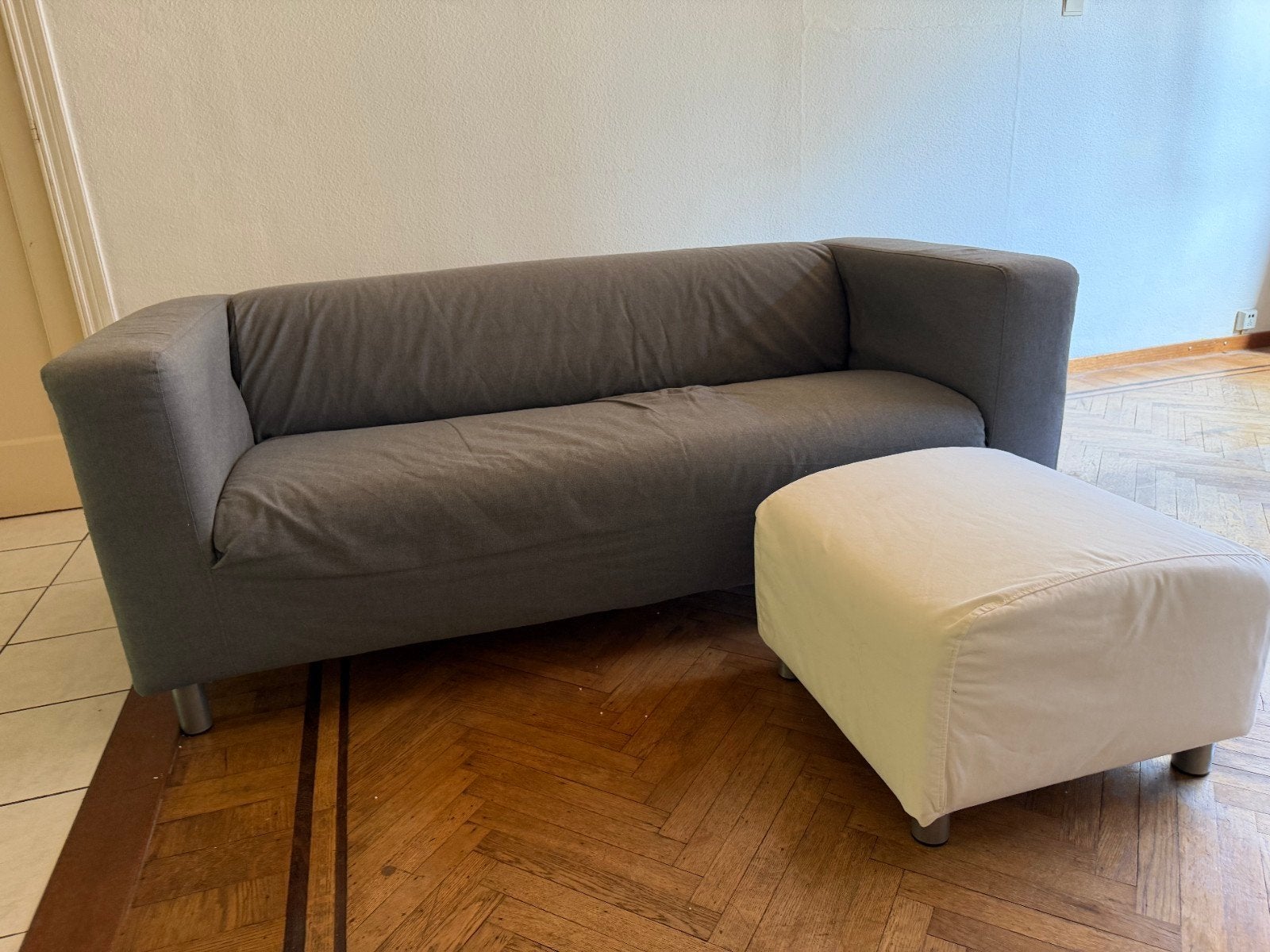 Ikea Klippan zetel en poef, Enlèvement