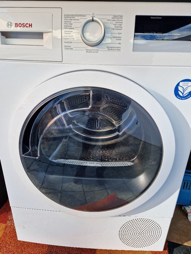 Bosch droger 8kg warmtepomp A ++, Ophalen, Zo goed als nieuw, Voorlader