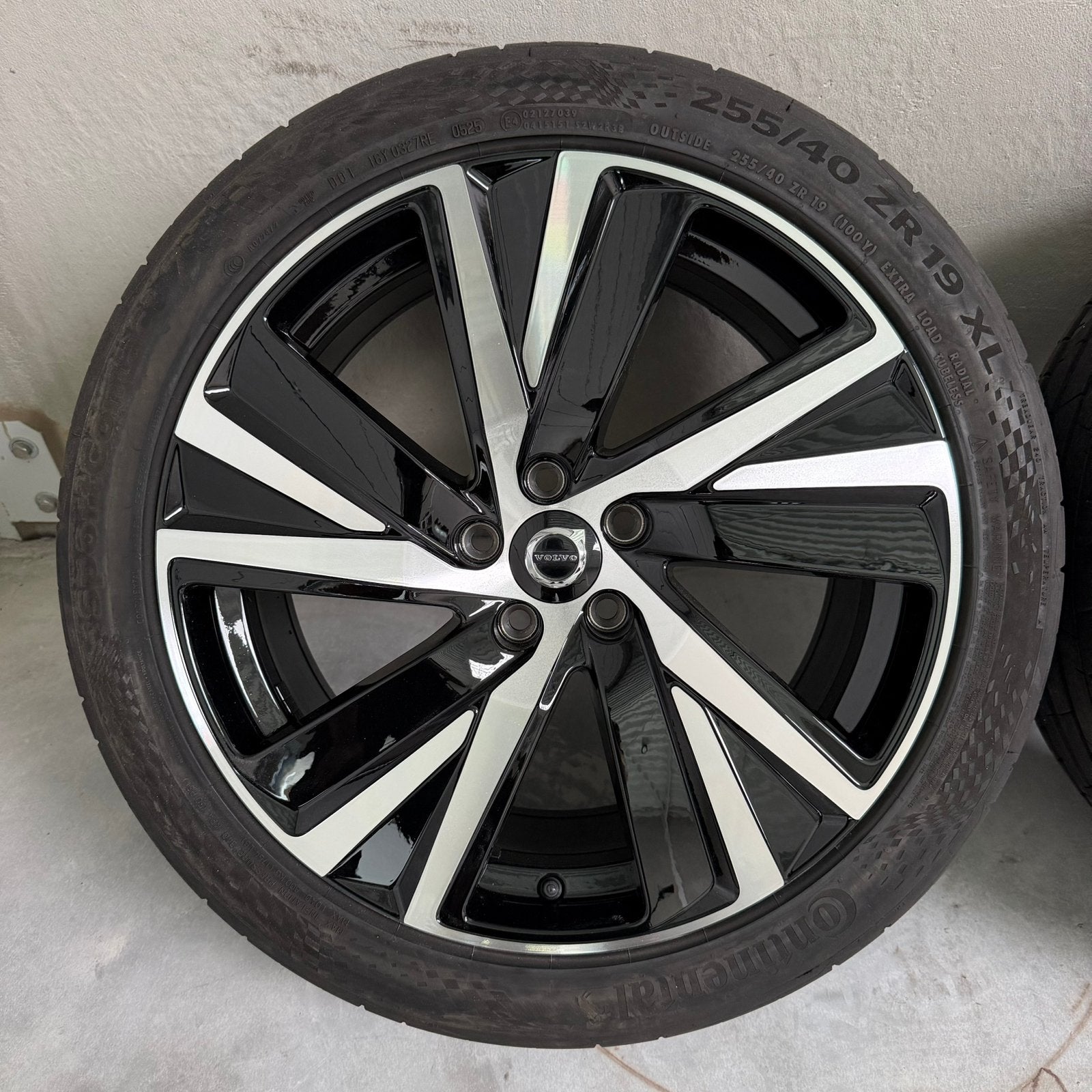19 inch Origineel Volvo V90 S90 velgen met zomerbanden, Auto-onderdelen, 19 inch, Gebruikt, 255 mm, Banden en Velgen