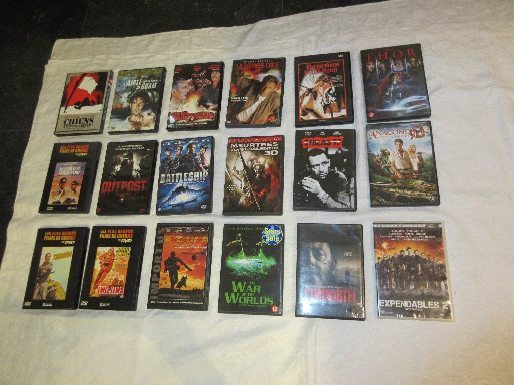 Lot van 18 DVD franstalig oorlog l'Aigle de Guam Raid Enterb, Cd's en Dvd's, Ophalen, Oorlog