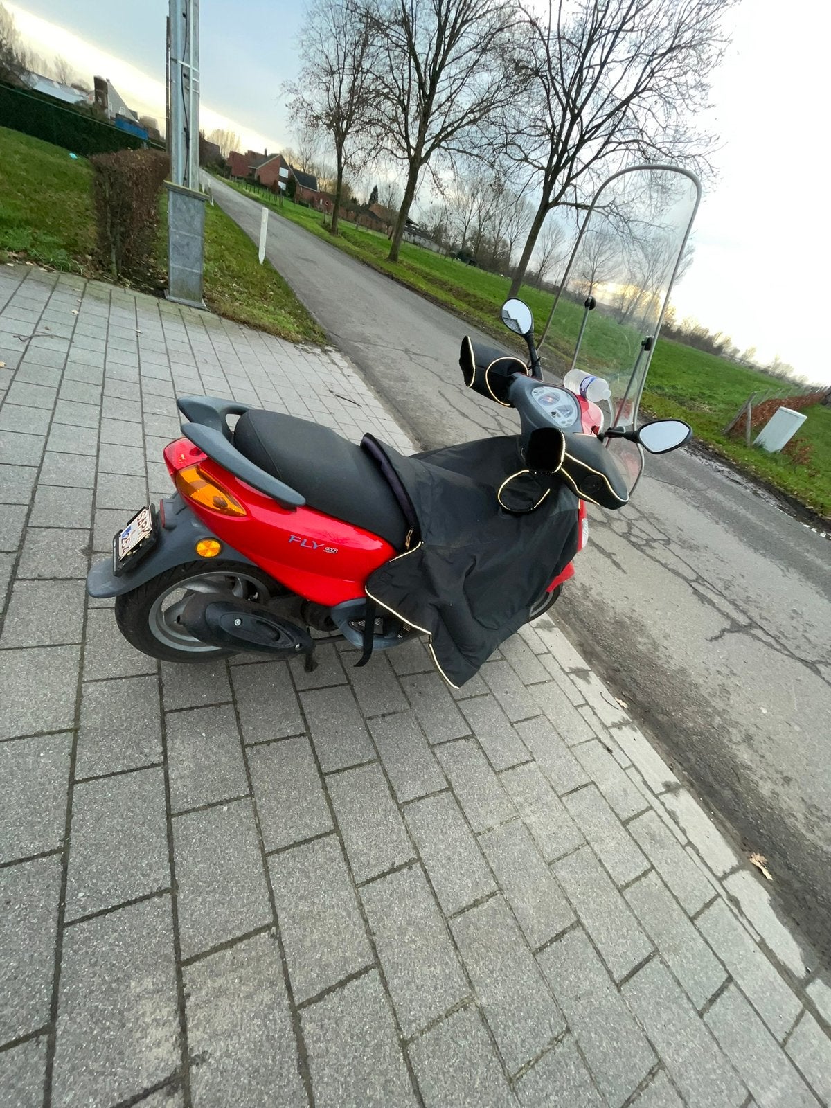 Rode piaggio fly!!!!, Enlèvement, Utilisé, Classe A (25 km/h), Essence