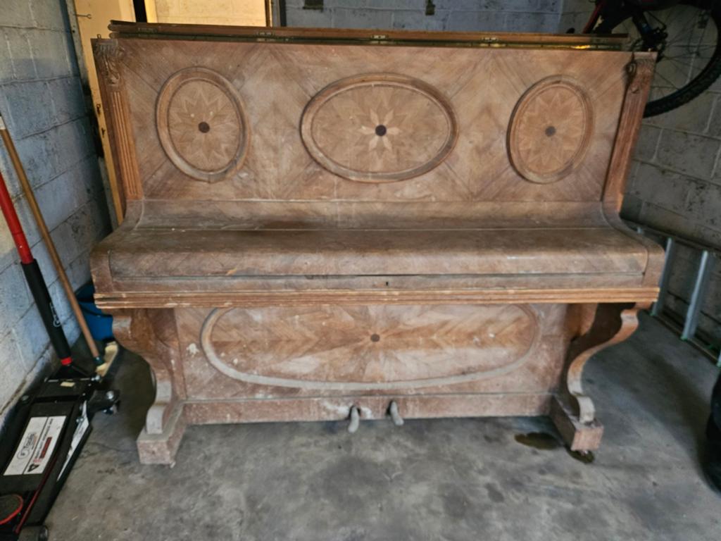 Piano à donner, Enlèvement, Piano