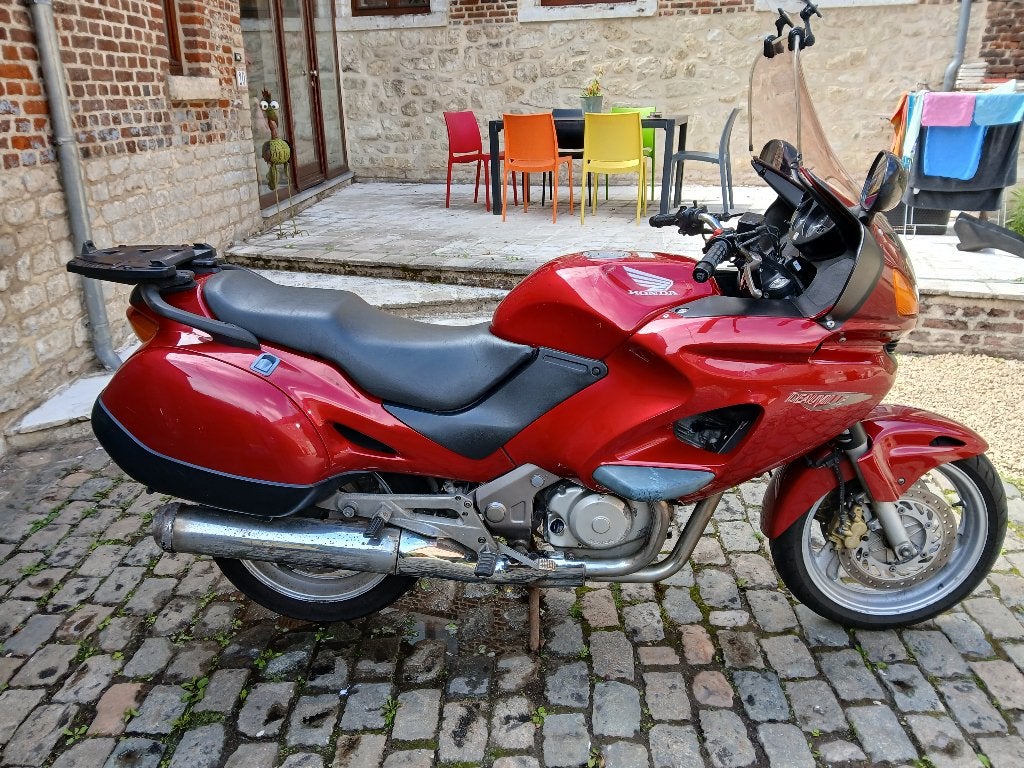 Honda Deauville 650