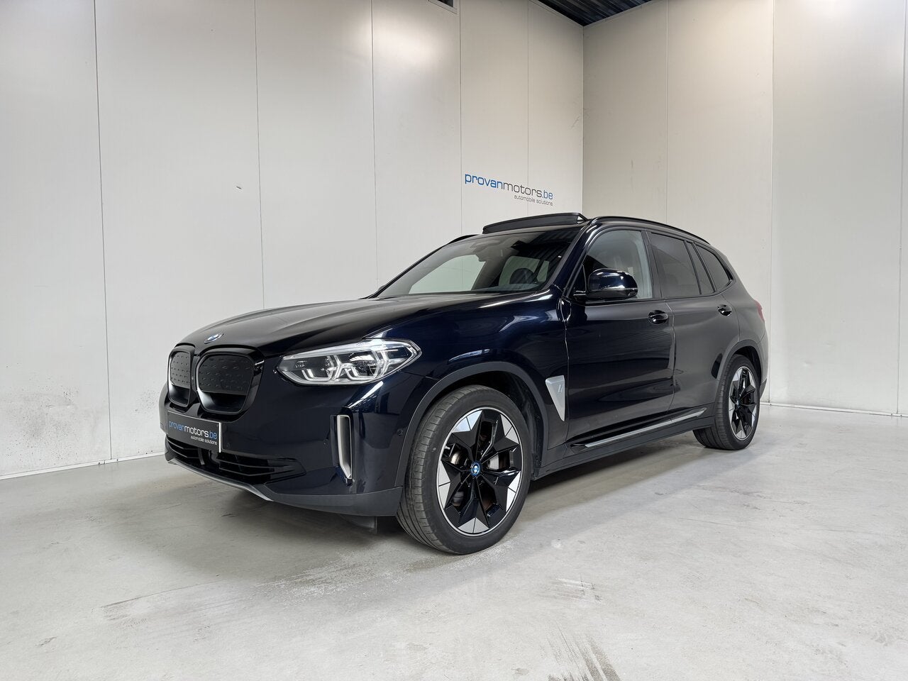 BMW iX3 80 kwh sDrive - Pano - Harman/Kardon - SoH 98%! Top, Auto's, Zwart, 0 kg, Zwart, Elektrisch