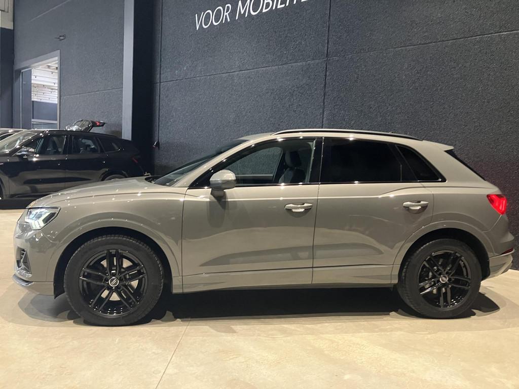 Audi Q3 40 TFSI quattro S LINE | NAVI | CAMERA | ECC | Trekh, Auto's, 4 deurs, Stof, Gebruikt, Zwart