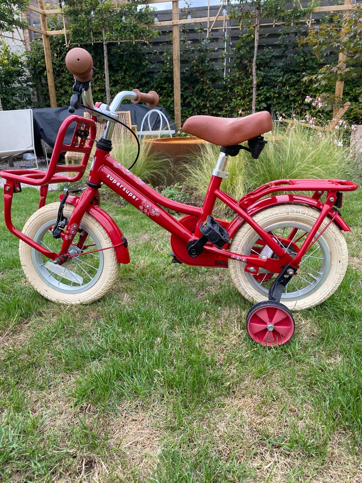 Kinderfiets 12 inch, Fietsen en Brommers, Fietsen | Kinderfietsjes, Ophalen, Zo goed als nieuw, Zijwieltjes