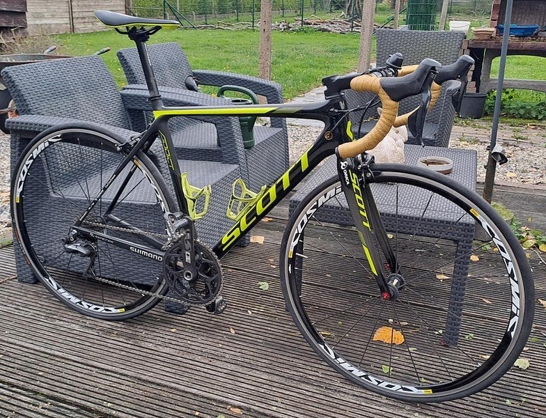 SCOTT ADDICT Di2 Ultegra, nieuwst. M/z wielen, 54., Fietsen en Brommers, 53 tot 57 cm, Ophalen, Zo goed als nieuw, Versnellingen