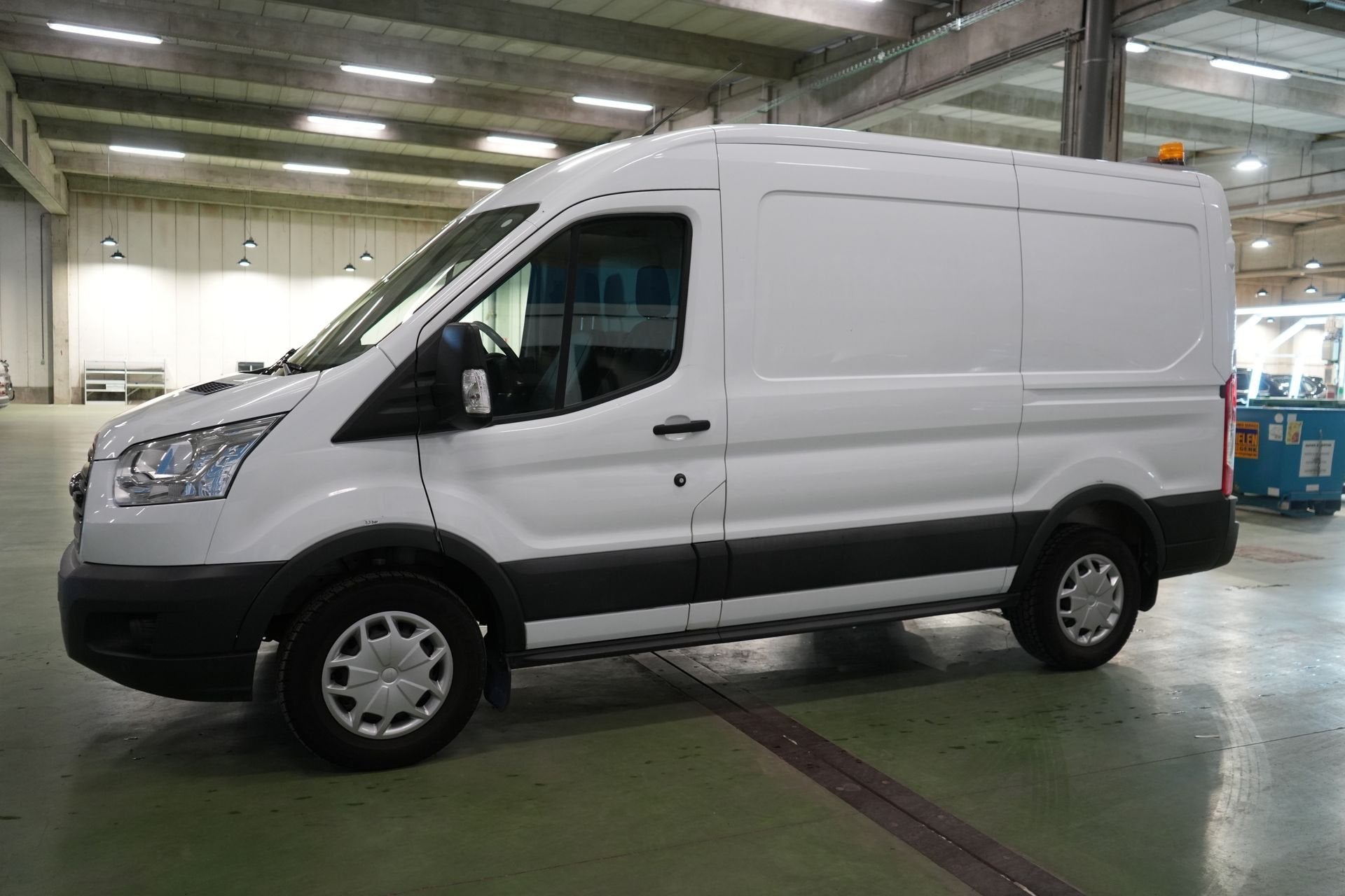 (1VPV543) FORD TRANSIT 2T 350M FOU MWB HR DSL, Voorwielaandrijving, Parkeersensor, Stof, Euro 6