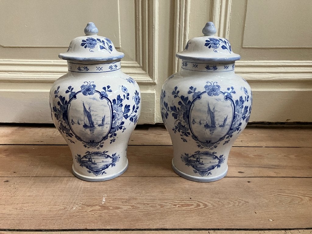2 Identieke vintage vazen Delfts Blauw - perfecte staat!, Huis en Inrichting, Woonaccessoires | Vazen, Ophalen, Blauw, Aardewerk of Porselein