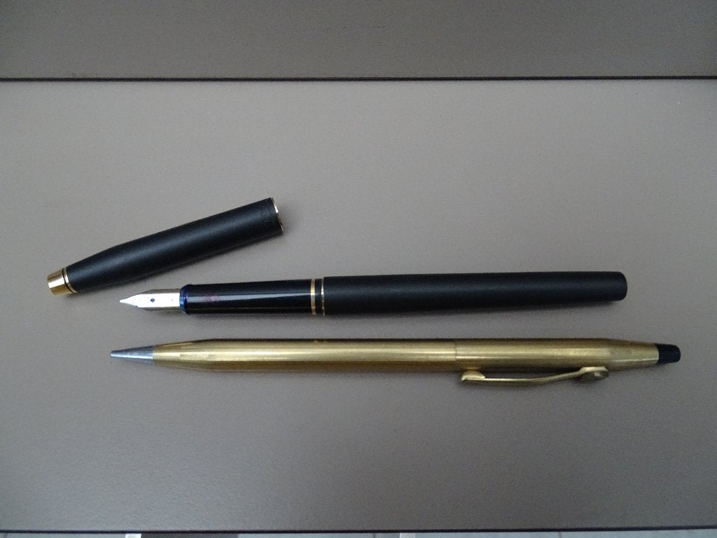 Cross vulpen en verguld vulpotlood, Verzamelen, Cross, Met doosje, Ophalen of Verzenden, Zo goed als nieuw