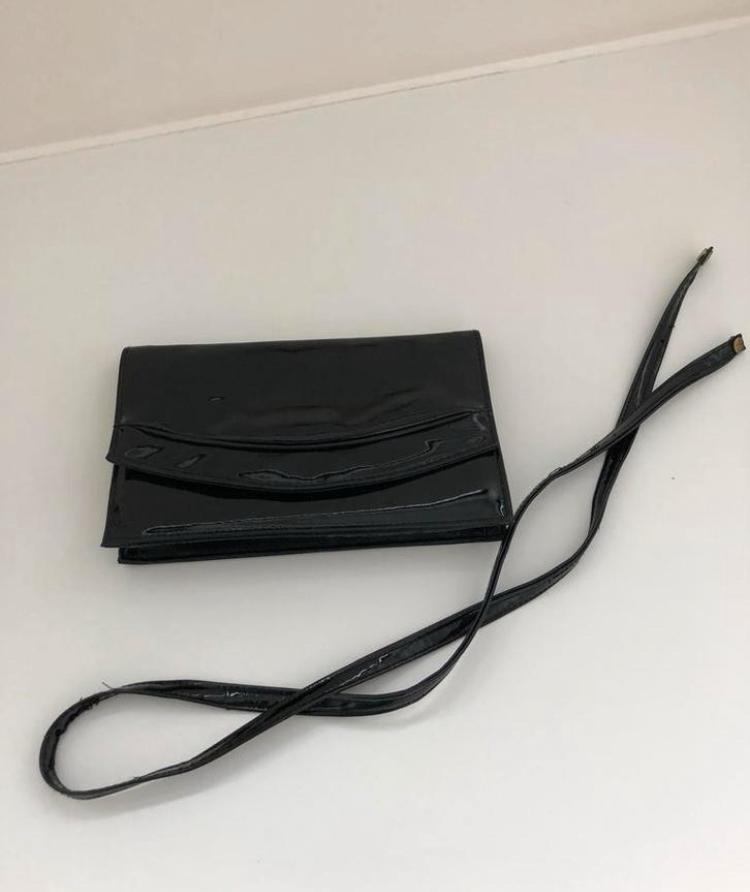 Vintage handtas / clutch met riem in lakleder, Ophalen of Verzenden, Zo goed als nieuw, Zwart, Handtas