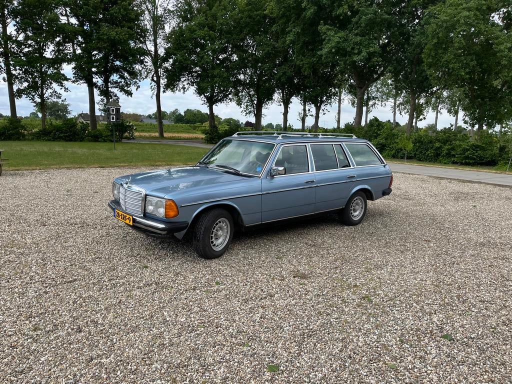 Mercedes Benz W123 300TD 7-persoons stationwagen uit 1979., Auto's, Mercedes-Benz, Particulier, 300-Serie, Trekhaak, Diesel, 5 deurs
