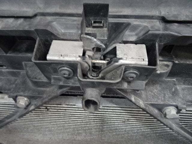 MOTORKAP SLOT Skoda Octavia Combi (5EAC) (01-2012/07-2020), Auto-onderdelen, Gebruikt, Skoda